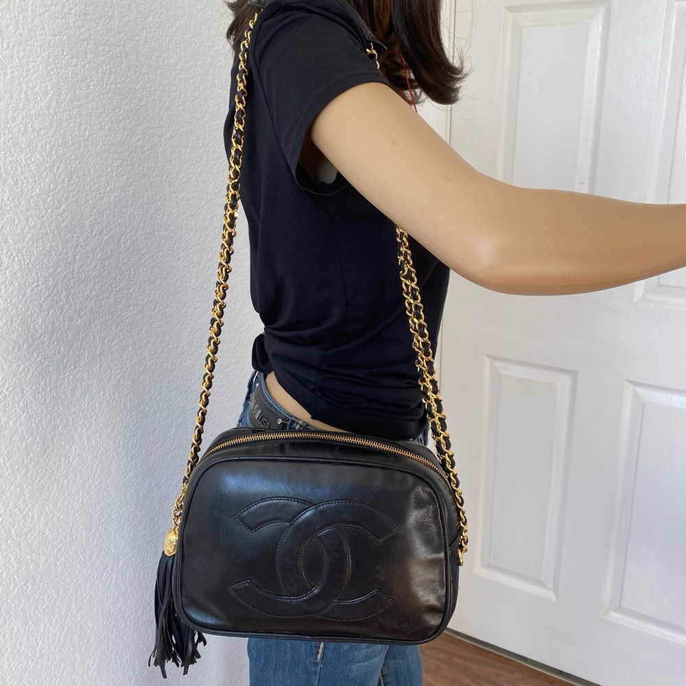 ๐ท๐ทCHANEL ๐ธ๐ธ Black Leather timeless Camera Bag GHW - Picture 5 of 17